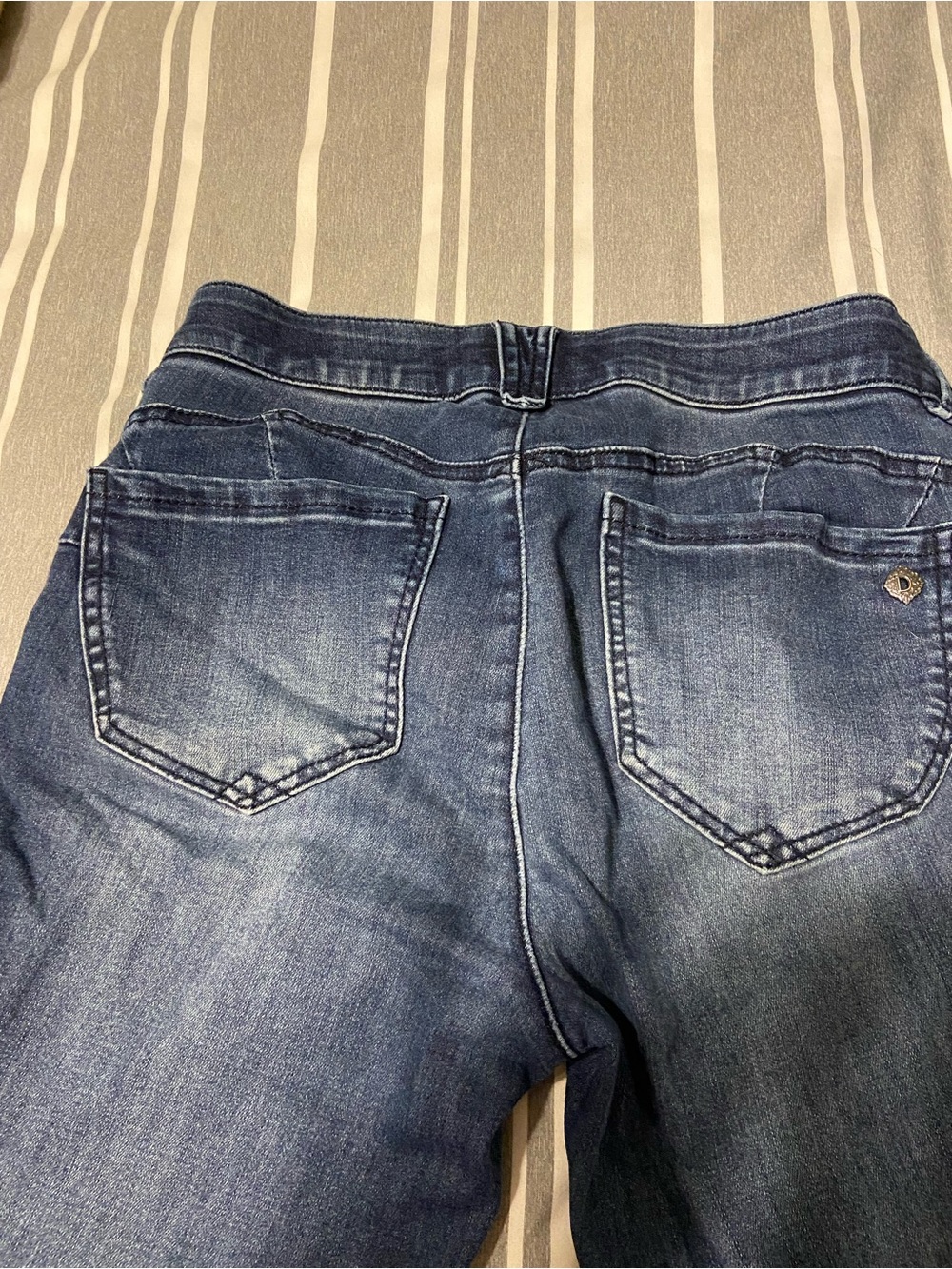 Democracy Women's Dark Blue Skinny Jeans with Distressing - Picture 7 of 7